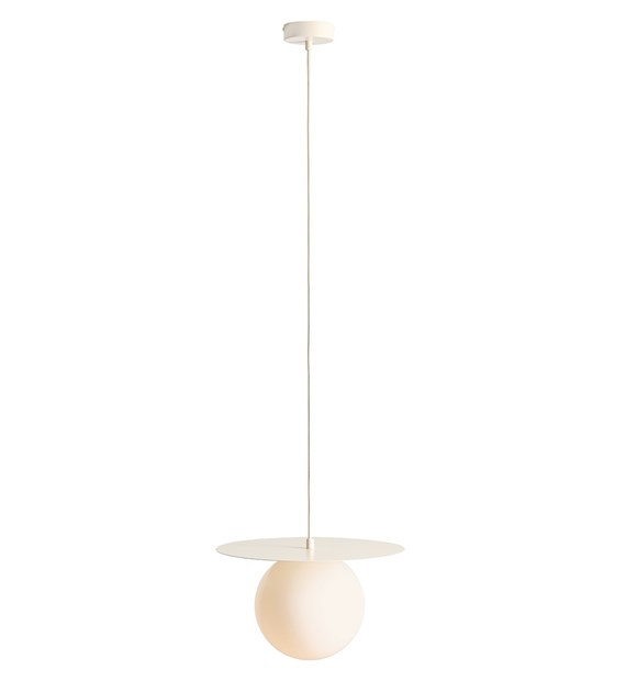 Loop Ø34 Blanc crémeux suspension De Artera - Le dôme rond en verre opale a un diamètre de 20 cm et assure une belle répartition de la lumière dans la pièce.