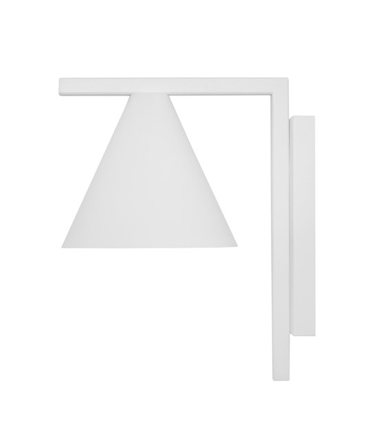 Form 23cm Blanc applique murale De Artera - Grâce à son design intemporel et à sa couleur subtile, elle s'intègre parfaitement à différents styles d'intérieur tout en apportant une touche sophistiquée et moderne à la pièce.