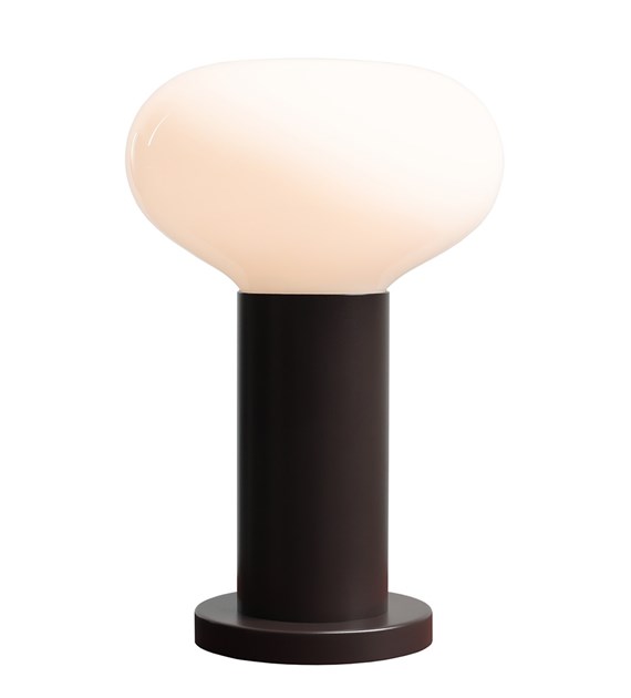Flo 30cm Brun foncé lampe de table De Artera - Elle est dotée d'un élégant cadre marron foncé et d'un abat-jour rond en verre blanc qui diffuse une lumière douce et agréable.