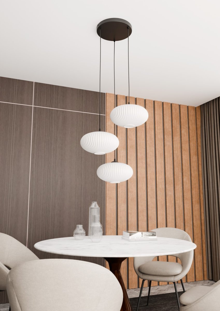 Coco Ø53 Blanc suspension De Emibig Lighting - Les &eacute;l&eacute;gants d&ocirc;mes en verre opale &eacute;mettent une lumi&egrave;re non &eacute;blouissante qui conf&egrave;re &agrave; la pi&egrave;ce une atmosph&egrave;re l&eacute;g&egrave;re et douce.