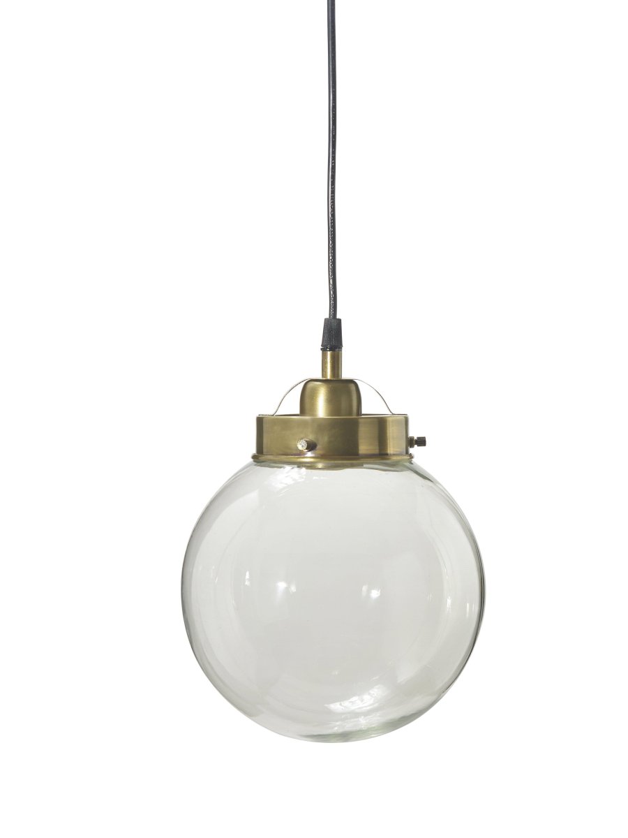 Normandy Ø20 Or suspension De PR Home - Les deux versions sont dot&eacute;es d'un d&ocirc;me en verre transparent souffl&eacute; &agrave; la bouche et de d&eacute;tails en m&eacute;tal.