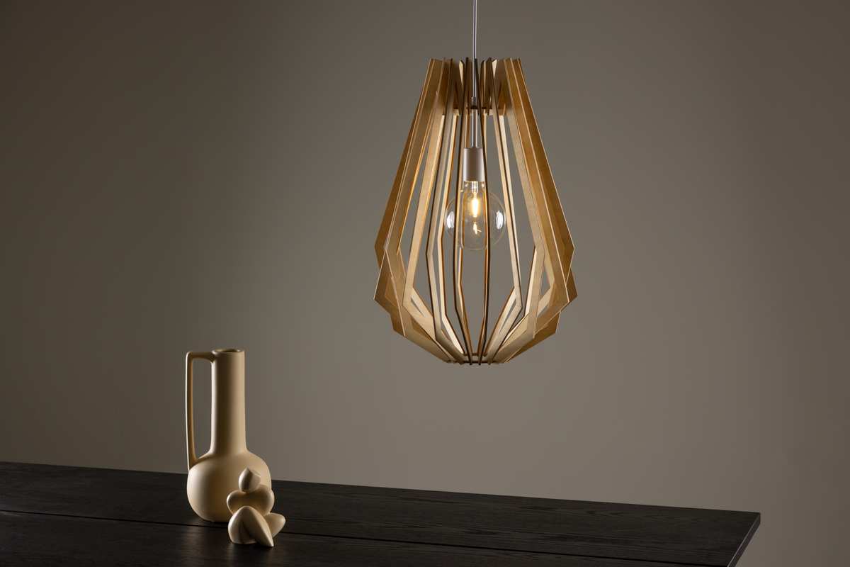 Spider Ø42 Bois suspension De Venture Design - La lampe en bois Spider est une lampe intemporelle en mat&eacute;riaux naturels qui cr&eacute;e une atmosph&egrave;re douce et agr&eacute;able dans votre int&eacute;rieur.