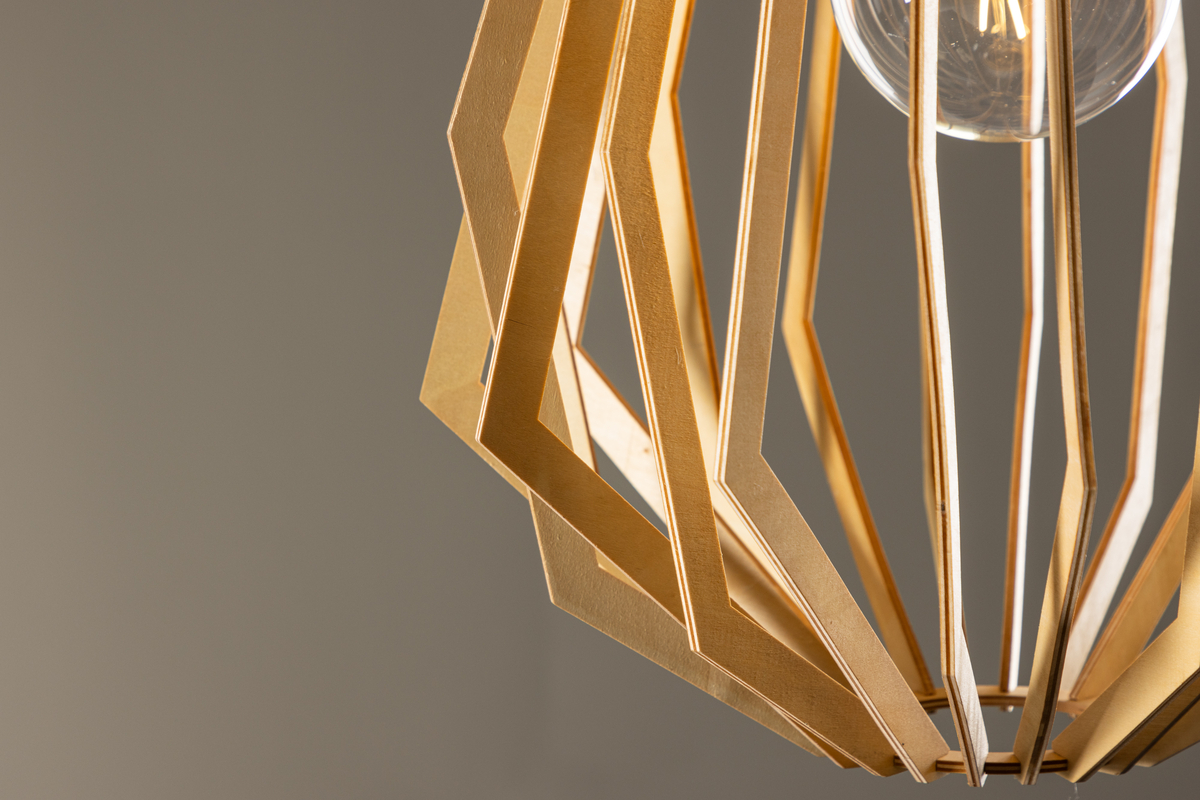 Spider Ø42 Bois suspension De Venture Design - La lampe en bois Spider est une lampe intemporelle en mat&eacute;riaux naturels qui cr&eacute;e une atmosph&egrave;re douce et agr&eacute;able dans votre int&eacute;rieur.
