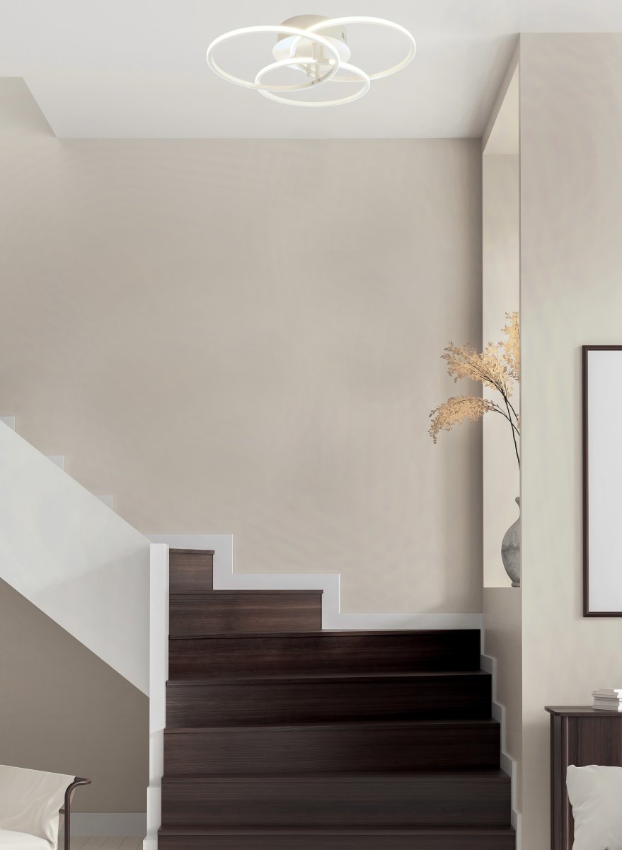 Ringo 45cm Blanc plafonnier De Aneta Lighting - Plafonnier RINGO composé de trois anneaux entrelacés en métal peint en blanc.