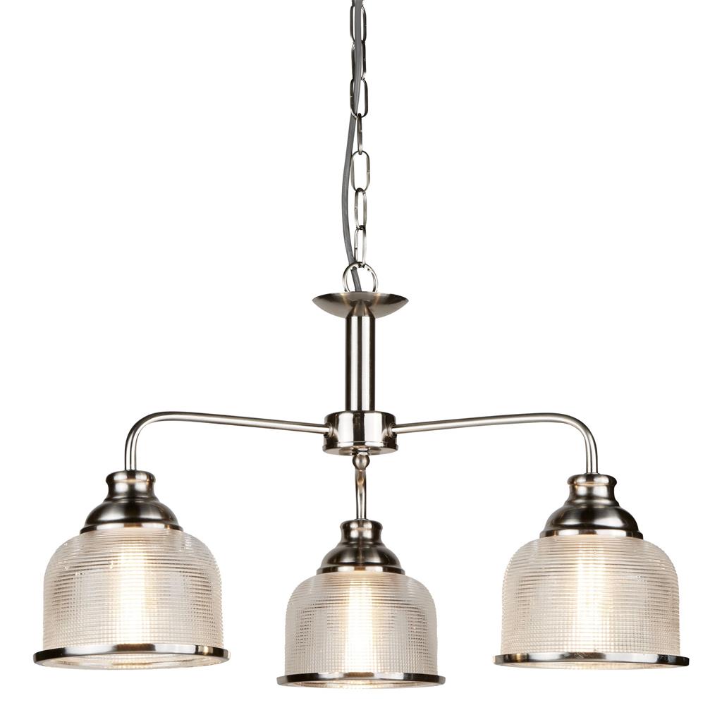 Bistro Ø56 Argent suspension De Searchlight - Ses trois abat-jour en verre dépoli et cannelé, façon holophane, diffusent une lumière douce et agréable, créant un jeu d'ombres et de lumières captivant.