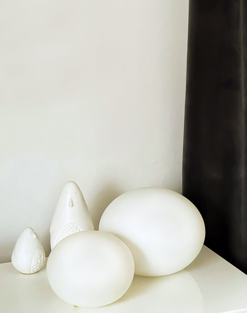 Globus 14cm Opale lampe de table De Aneta Lighting - Lampe de table Globe en verre blanc opale avec une source lumineuse à l'intérieur de la sphère en verre, qui fournit une lumière décorative et chaleureuse.