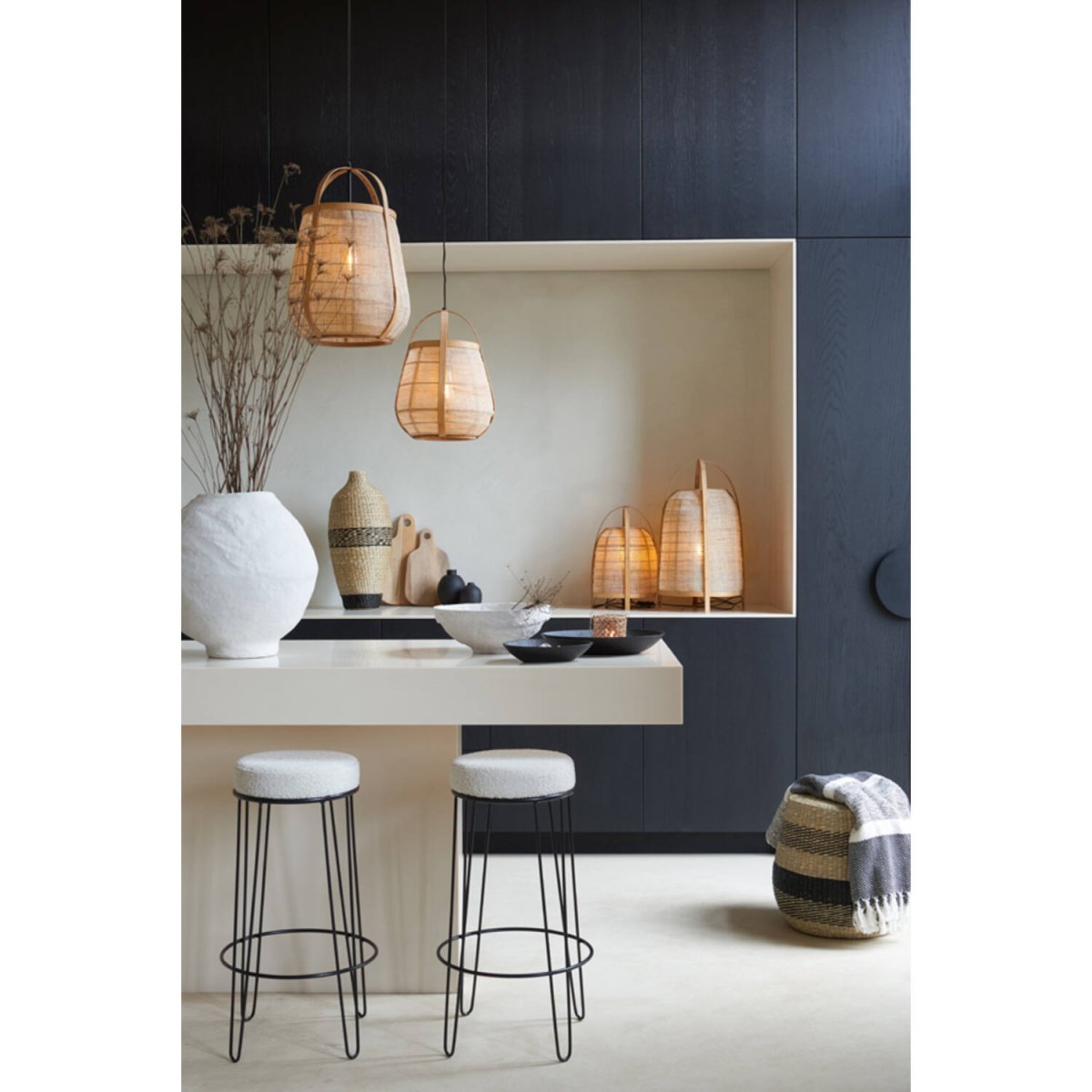 Jacinto 42cm Nature lampe de table De Light & Living - Créez une ambiance chaleureuse et harmonieuse avec Jacinto, une lampe élégante en bambou et lin.
