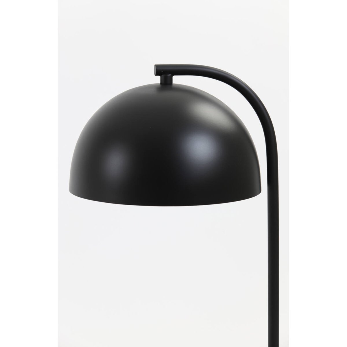 Mette 43cm Noir lampe de table De Light & Living - Mette est une élégante lampe de table en métal noir mat avec un intérieur blanc.