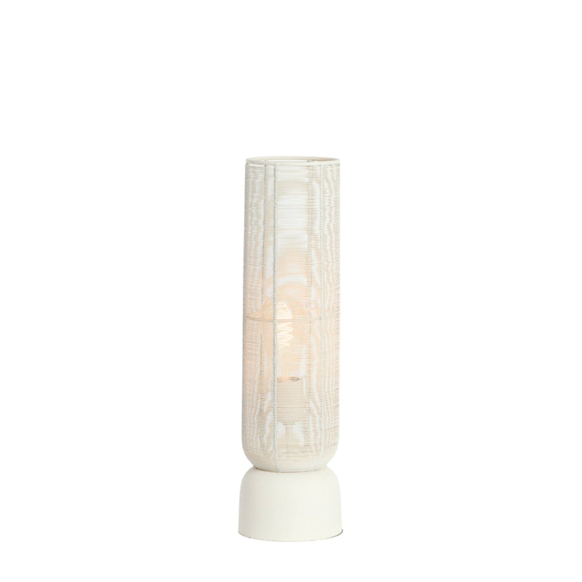Lezuza 50cm Blanc crémeux lampe de table De Light & Living - Lezuza est une lampe élégante en métal blanc crème qui crée une lumière douce et harmonieuse.