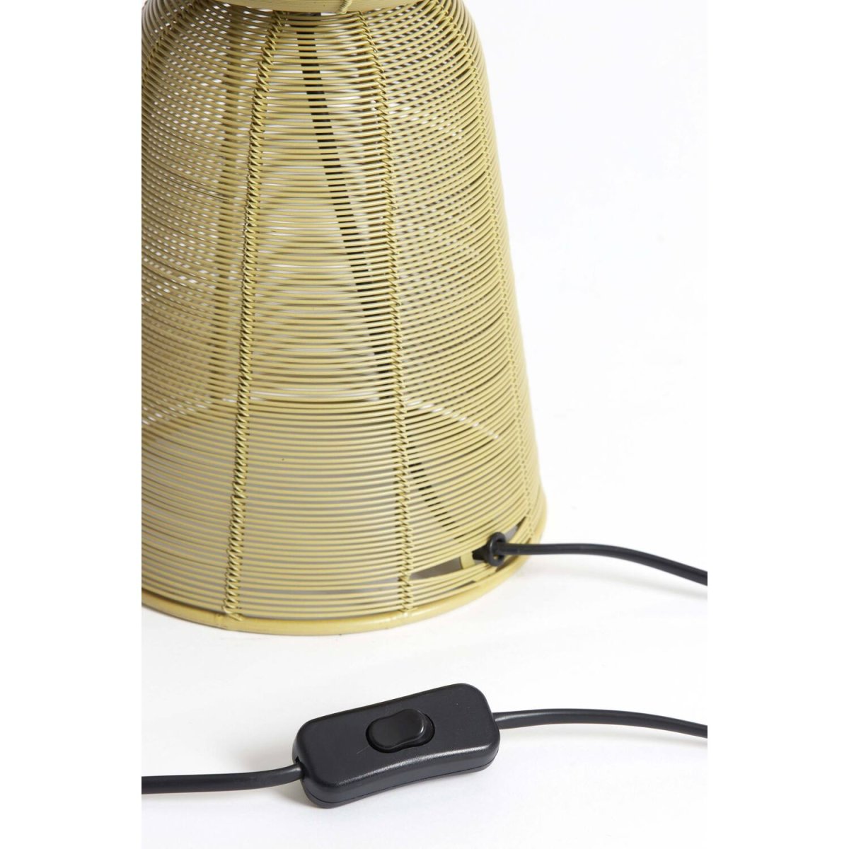 Aboso 42cm Vert clair lampe de table De Light & Living - Sa forme unique cr&eacute;e une ambiance moderne et &eacute;l&eacute;gante, parfaite pour les int&eacute;rieurs industriels et scandinaves.