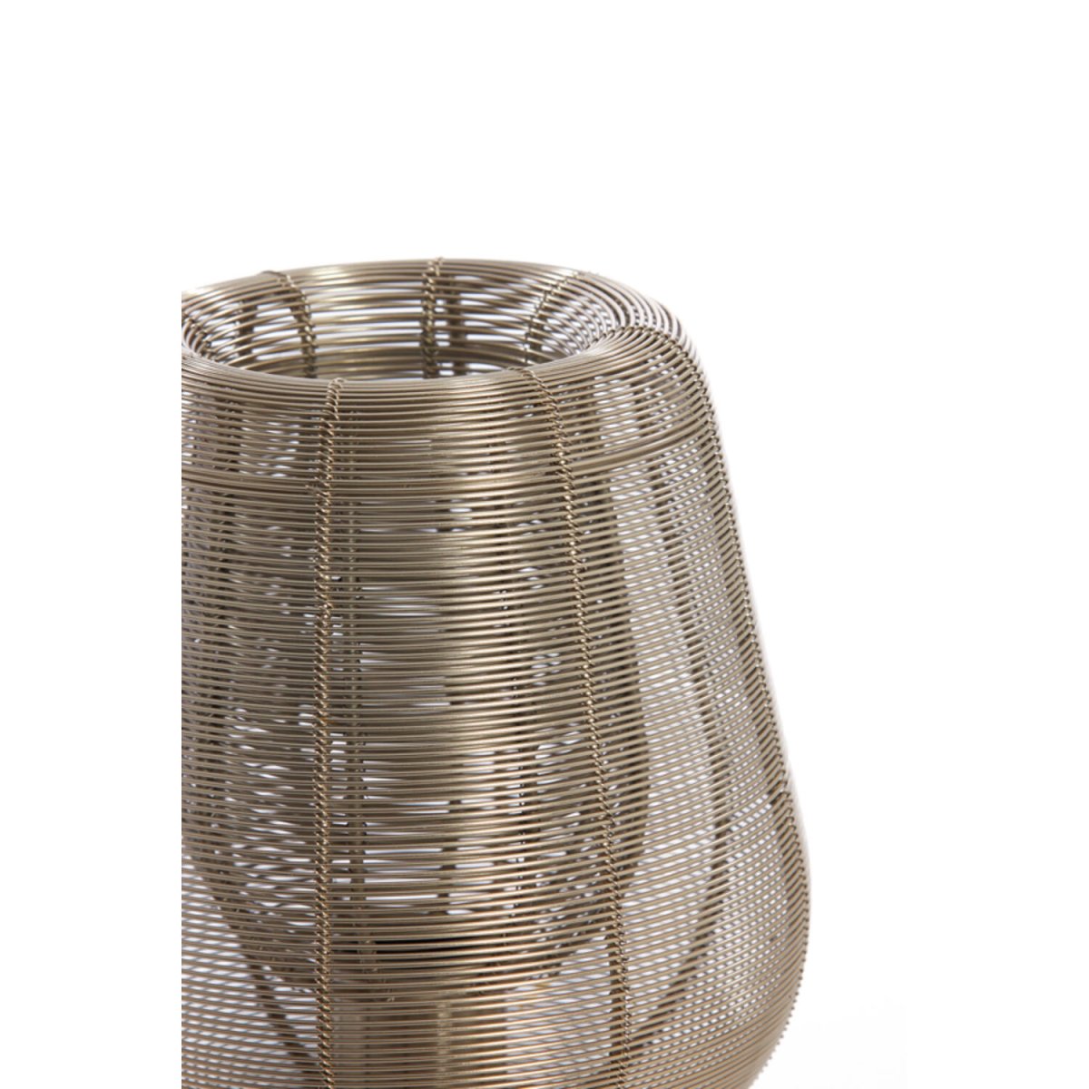 Aboso 42cm Or lampe de table De Light & Living - Sa forme unique crée une ambiance moderne et élégante, parfaite pour les intérieurs industriels comme rustiques.