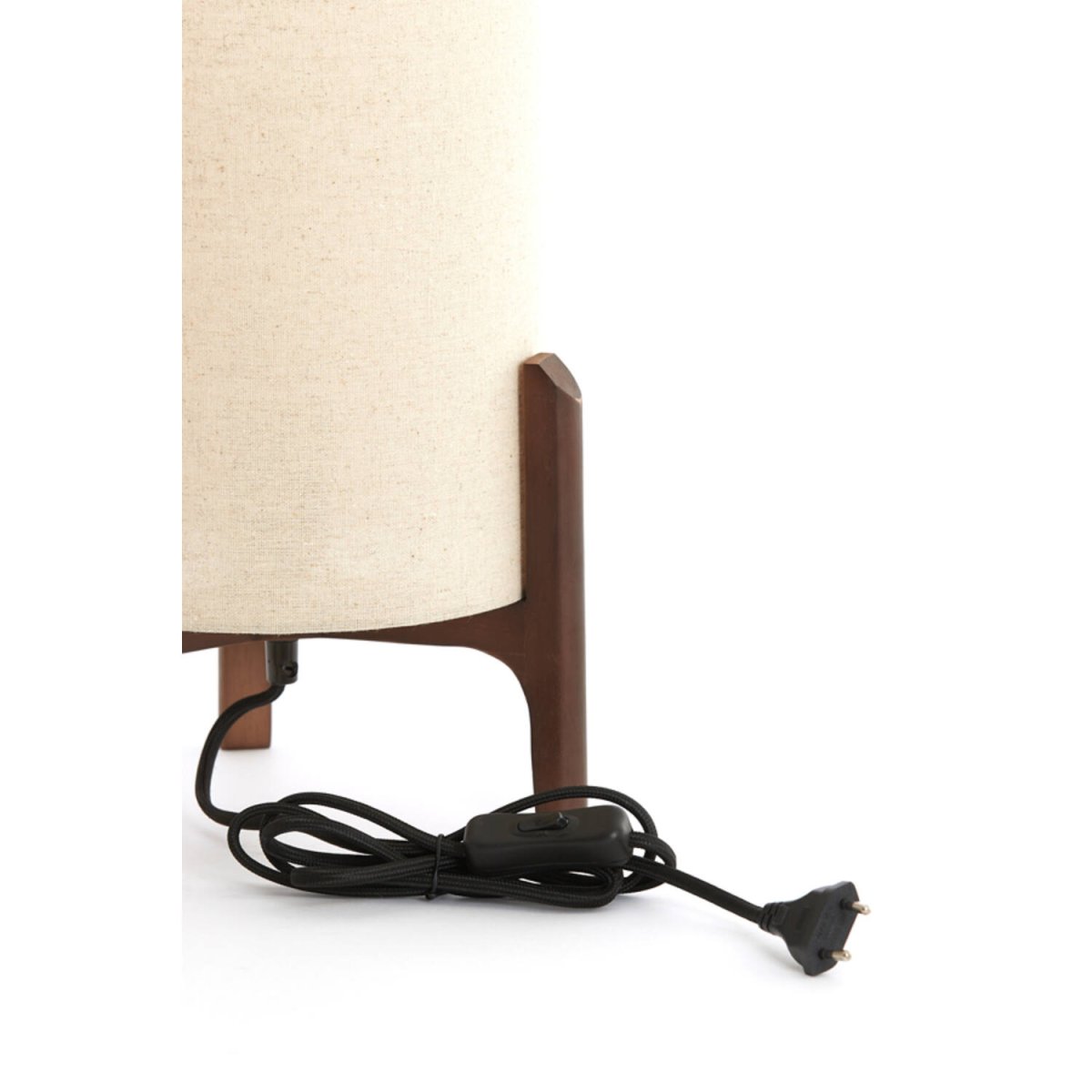 Litto 33cm Nature lampe de table De Light & Living - Litto trouve sa place aussi bien sur une table de chevet, dans le salon ou dans une entr&eacute;e &ndash; un d&eacute;tail &eacute;l&eacute;gant qui contribue &agrave; cr&eacute;er une ambiance chaleureuse.