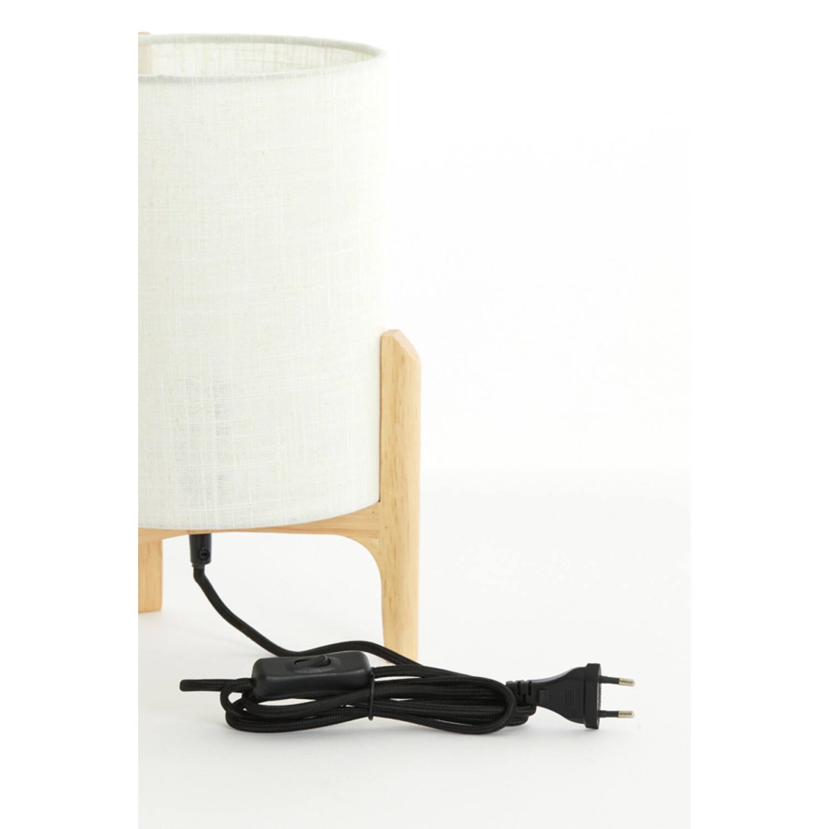 Litto 33cm Blanc lampe de table De Light & Living - Litto trouve sa place aussi bien sur une table de chevet, dans le salon ou dans une entr&eacute;e &ndash; un d&eacute;tail &eacute;l&eacute;gant qui contribue &agrave; cr&eacute;er une ambiance chaleureuse.