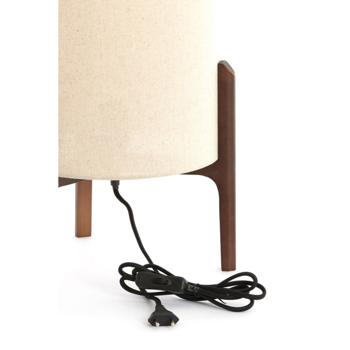 Litto 44cm Nature lampe de table De Light & Living - Litto trouve sa place aussi bien sur une table de chevet, dans le salon ou dans une entr&eacute;e &ndash; un d&eacute;tail &eacute;l&eacute;gant qui contribue &agrave; cr&eacute;er une ambiance chaleureuse.