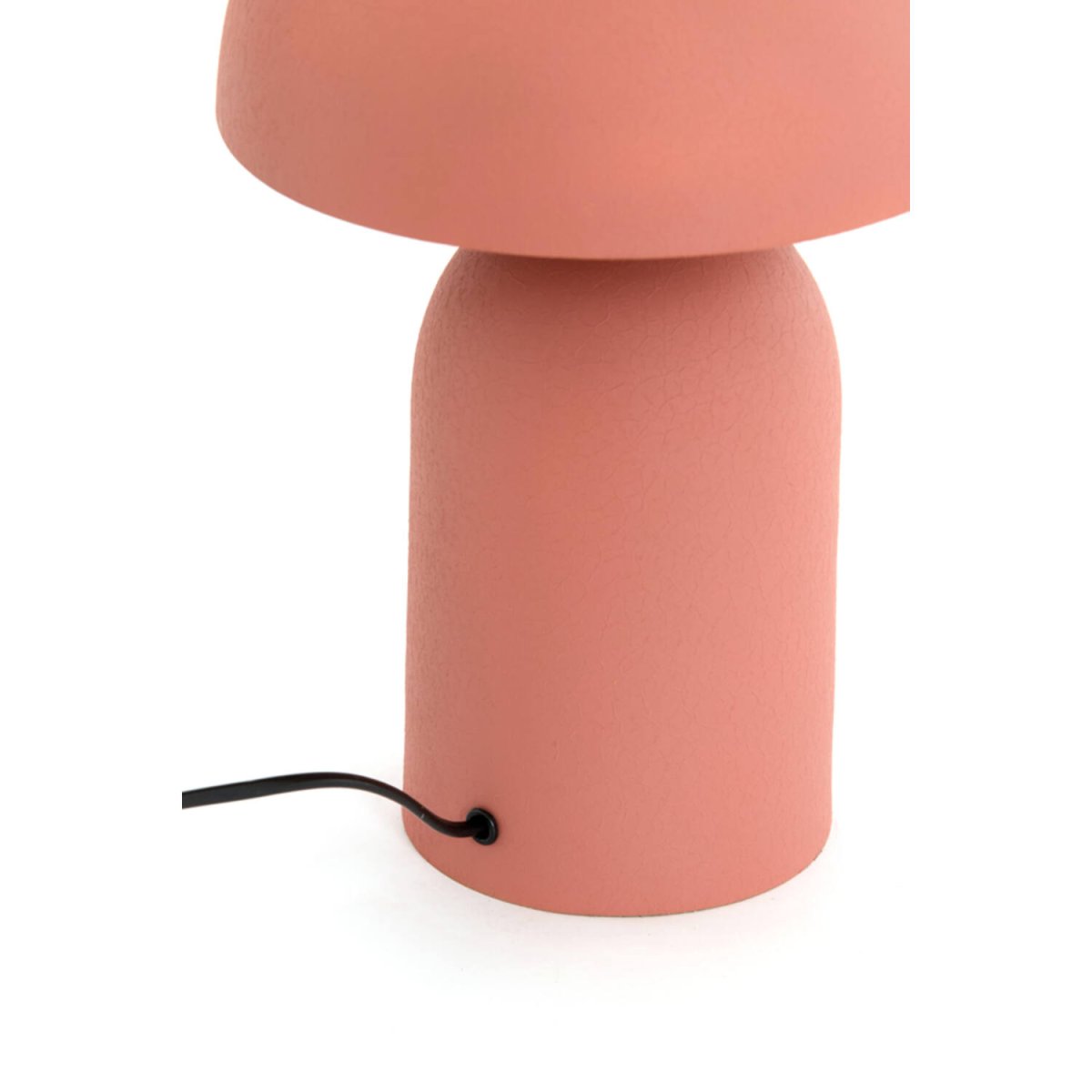 Tolima 35cm Rose lampe de table De Light & Living - La finition mate et la couleur harmonieuse cr&eacute;ent une ambiance chaleureuse et accueillante &ndash; id&eacute;ale comme &eacute;clairage d'ambiance sur une table de chevet, pr&egrave;s d'une fen&ecirc;tre ou sur une &eacute;tag&egrave;re.