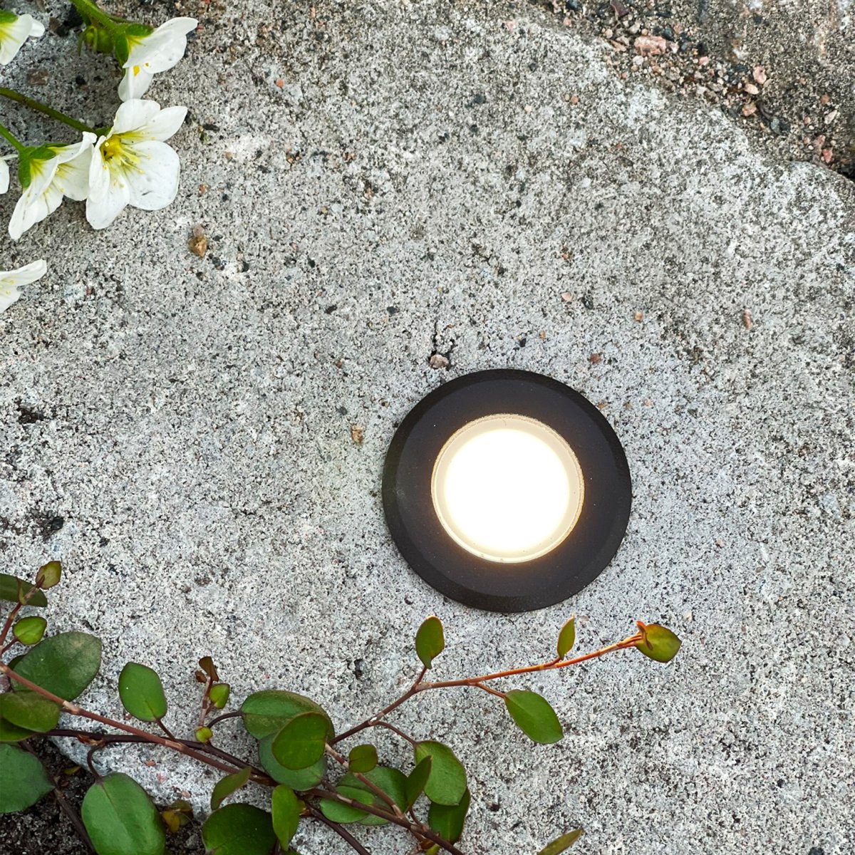 Orion 5 Noir De Lightson - Pour une dur&eacute;e de vie optimale, nous recommandons de ne pas charger le transformateur &agrave; plus de 85 % de sa capacit&eacute; maximale.