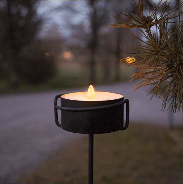 LED Bougie Torch Noir De Star Trading - Illumin&eacute; avec des LED qui br&ucirc;lent de mani&egrave;re r&eacute;aliste.