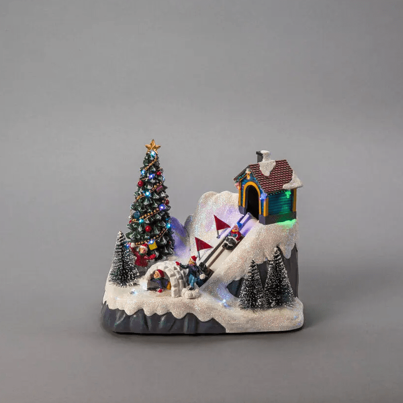 Paysage Hivernal LED 18cm Multicolore De Konstsmide - Nous vous recommandons de le placer sur un bureau dans le couloir ou pr&egrave;s de la fen&ecirc;tre du salon.