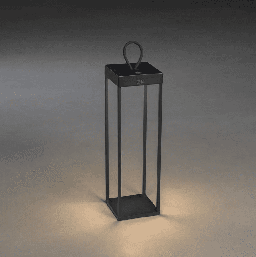 Ravello 50cm Noir portable De Konstsmide - Ravello est une lanterne rechargeable moderne pour une utilisation en extérieur.