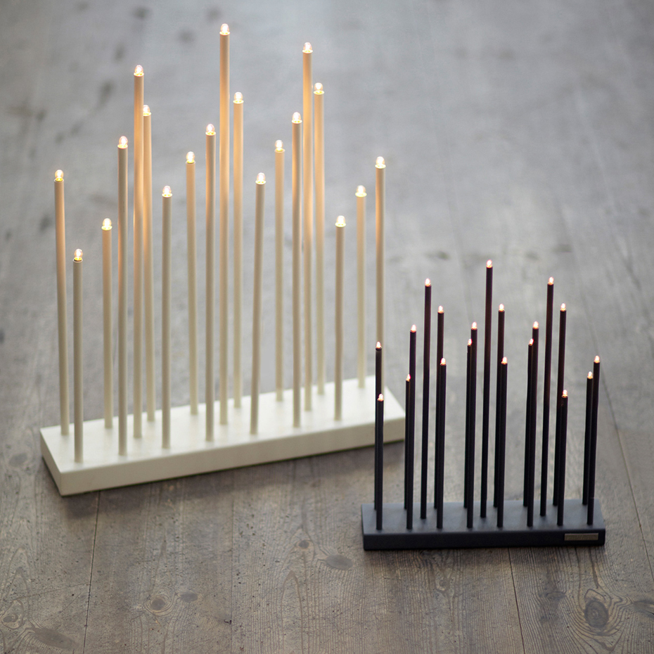 Elflugan Grande Blanc cassé De SMAK Design - La mouche &eacute;lectrique est d&eacute;sormais &eacute;galement disponible dans une version plus grande &ndash; la mouche &eacute;lectrique Grande.