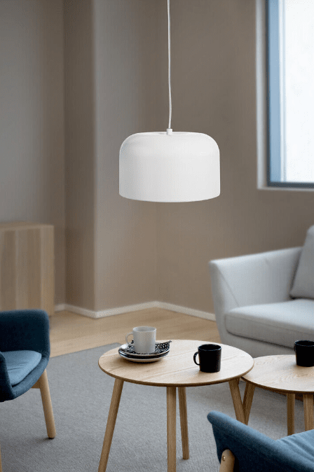 Urban Ø25 Blanc suspension De Airam - Placez-le au-dessus de la table &agrave; manger ou dans le salon.