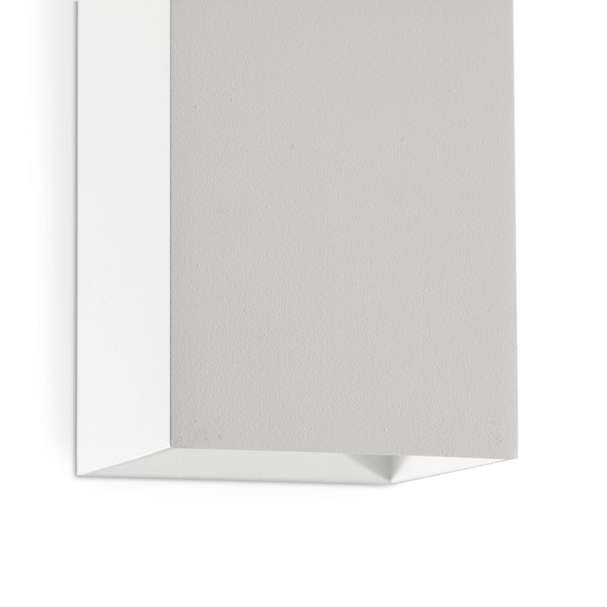 Lune 10cm Blanc applique murale De Faro Barcelona - Son design compact allie un &eacute;clairage fonctionnel et efficace &agrave; une esth&eacute;tique &eacute;pur&eacute;e et moderne.