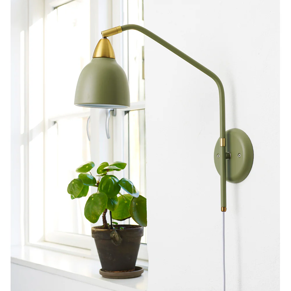 Urban 40cm Vert olive applique murale De Superliving - Avec un bras rotatif et un écran pouvant pivoter à 345°.