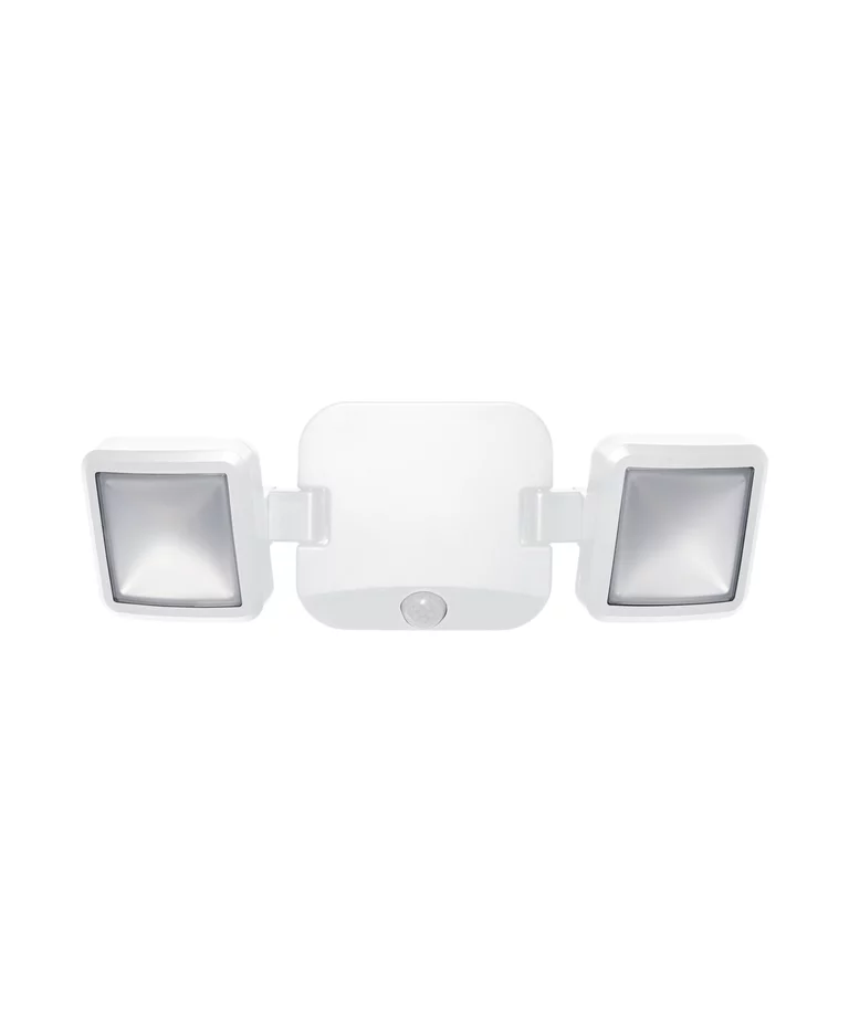 Battery LED Spotlight Sensor Blanc lampe d’extérieur De Ledvance - Le capteur de mouvement et de lumi&egrave;re int&eacute;gr&eacute; optimise la consommation d'&eacute;nergie en activant la lumi&egrave;re lorsque cela est n&eacute;cessaire.