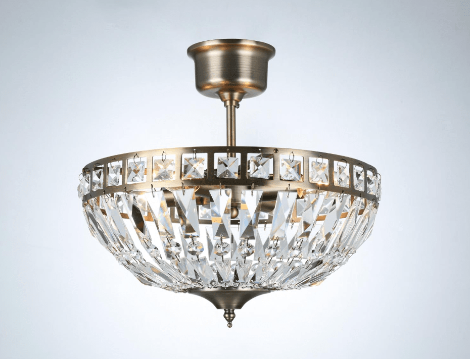 Flores Ø35 Laiton antique cristal De Norrsken Design - Le plafonnier Flores en laiton antique est une source de lumière élégante et sophistiquée qui met en valeur n'importe quelle pièce avec son design moderne et ses détails exclusifs.