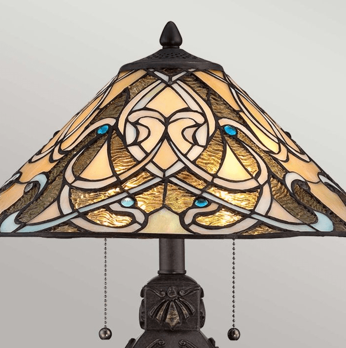 India 50cm Multicolore De Elstead Lighting - India est une lampe de table Tiffany compacte avec un design élégant et complexe.