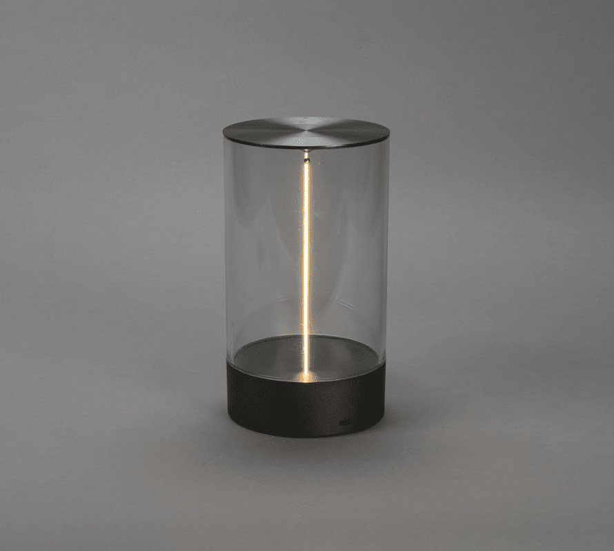 Edison 23cm Anthracite portable De Konstsmide - Edison est une version moderne d'une lanterne classique.