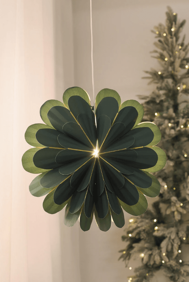 Marigold Ø45 Vert De Markslöjd - Livr&eacute; avec un c&acirc;ble de 3,5 m avec interrupteur d'alimentation et prise.