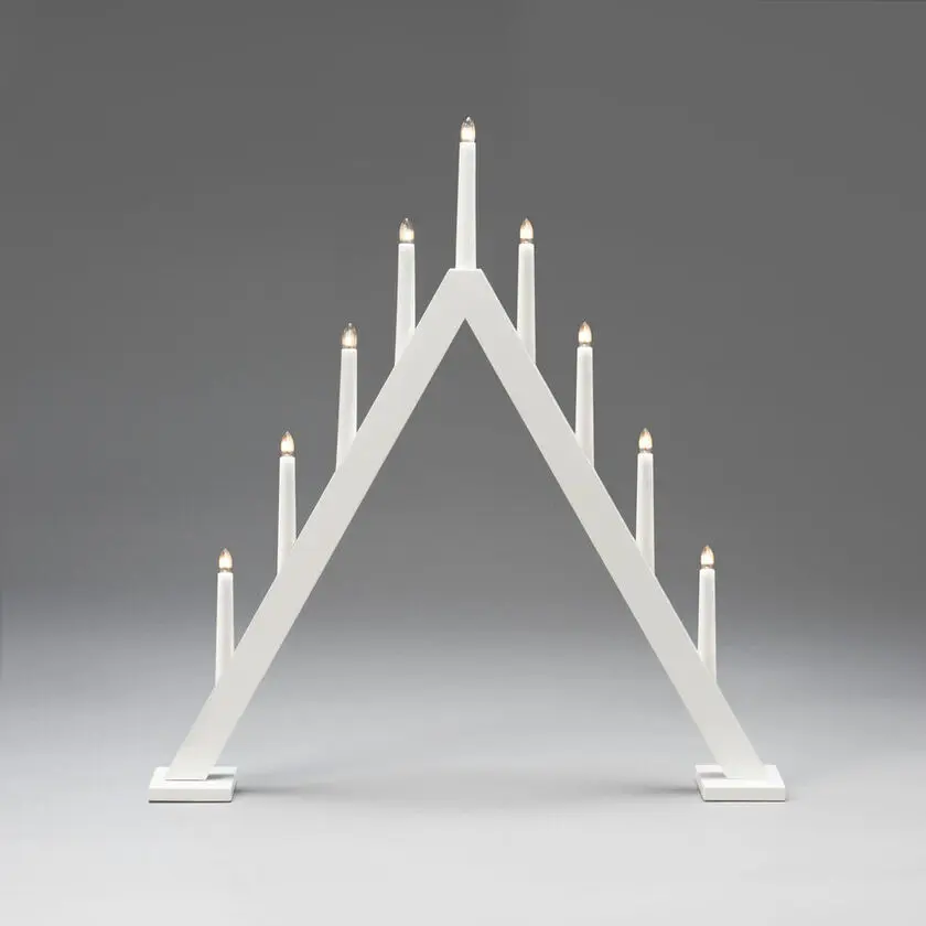 Candelabra 9 Lights Blanc De Konstsmide - Cr&eacute;ez une ambiance de No&euml;l &eacute;l&eacute;gante et moderne avec cet &eacute;l&eacute;gant bougeoir de l'Avent en bois laqu&eacute; blanc.