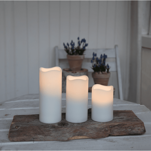 LED Bougie Pilier Paul Blanc De Star Trading - Durée de combustion de 4 ou 8 heures.