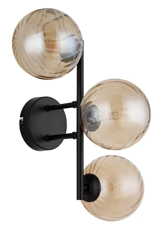 Conor 36cm Ambre applique murale De Globo Lighting - Conor v&auml;gglampa i mattsvart med amberf&auml;rgade glassf&auml;rer ger en modern och elegant touch till vilket rum som helst.