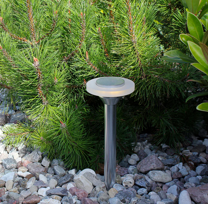 Ellips Argent De Lightson - En stilren l&auml;gre pollare som passar om du vill skapa ledljus l&auml;ngs en g&aring;ng eller stig.