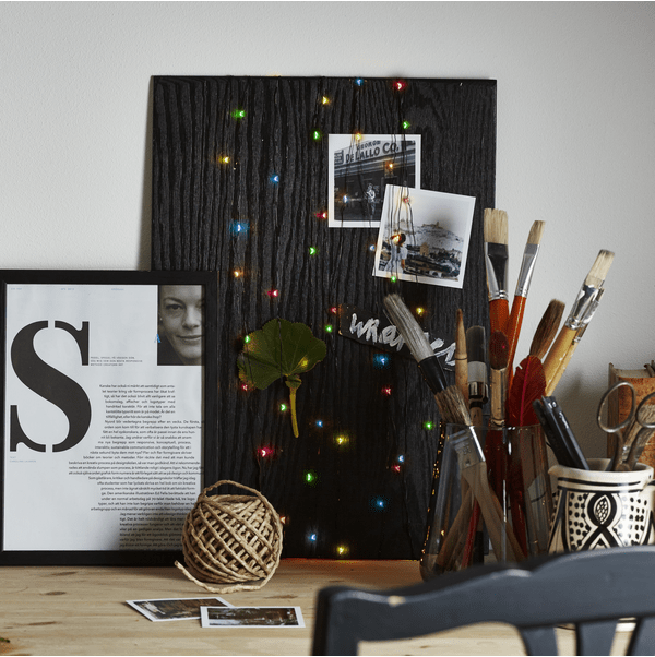 Guirlande Lumineuse Dew Drop 4m Multicolore De Star Trading - Guirlande lumineuse d&eacute;corative avec 40 gouttes de ros&eacute;e LED color&eacute;es.