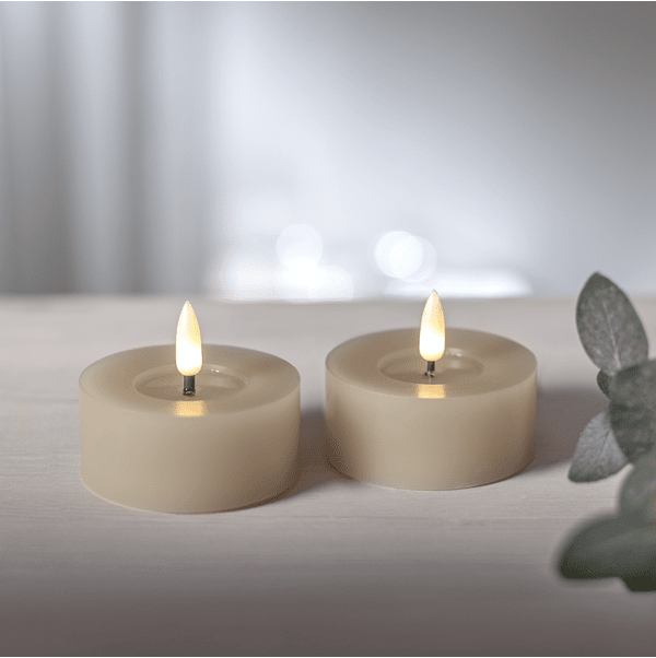 LED Bougie Chauffe-Plat Flamme Flow Beige De Star Trading - En mode minuterie, les lumi&egrave;res seront allum&eacute;es pendant 6 heures et &eacute;teintes pendant 18 heures (de mani&egrave;re r&eacute;p&eacute;t&eacute;e).