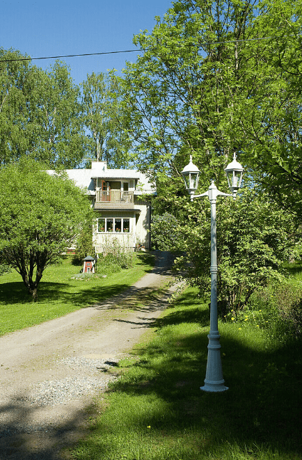 Kartano Twin 225cm Blanc lampadaire De Airam - Donnez &agrave; votre jardin un look &agrave; l'ancienne avec le lampadaire Kartano.