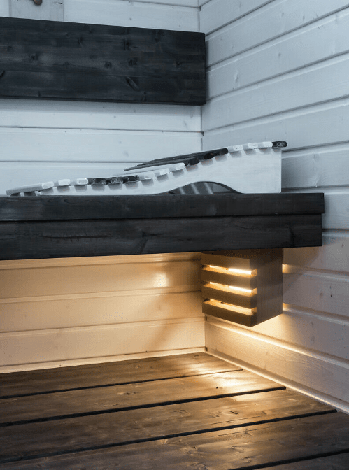 Saunaled K Bois De Airam - Le bras en bois de la lampe est fabriqu&eacute; en Finlande &agrave; partir d'aulne coll&eacute; local de haute qualit&eacute;.