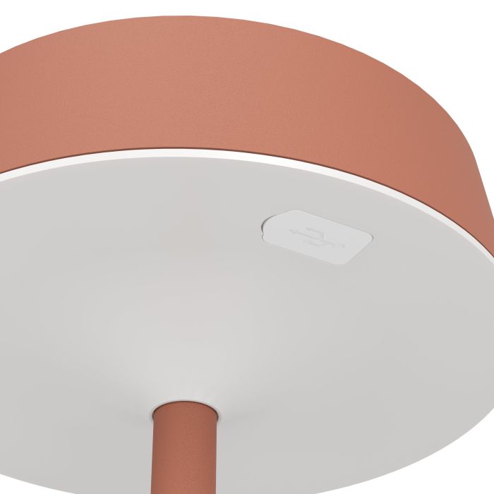 Simeri 30cm ROUGE lampe solaire De Eglo - Simeri est une lampe de table élégante à énergie solaire qui allie forme et fonction pour une utilisation intérieure et extérieure.