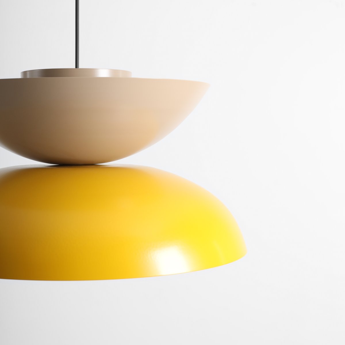 Millo Ø47 Jaune/beige suspension De Artera - Ses tons jaune moutarde et beige en font un élément de décoration à la fois ludique et élégant pour n'importe quelle pièce.