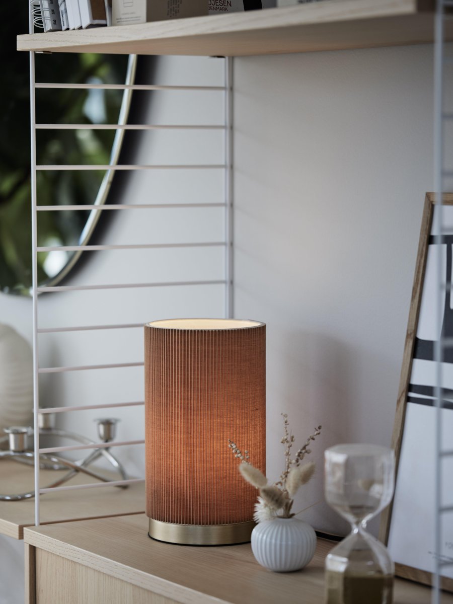 Dora 25cm Brun lampe de table De PR Home - C&acirc;ble textile noir de 1,5 m de long avec fiche plate, interrupteur d'alimentation et douille de lampe E27.