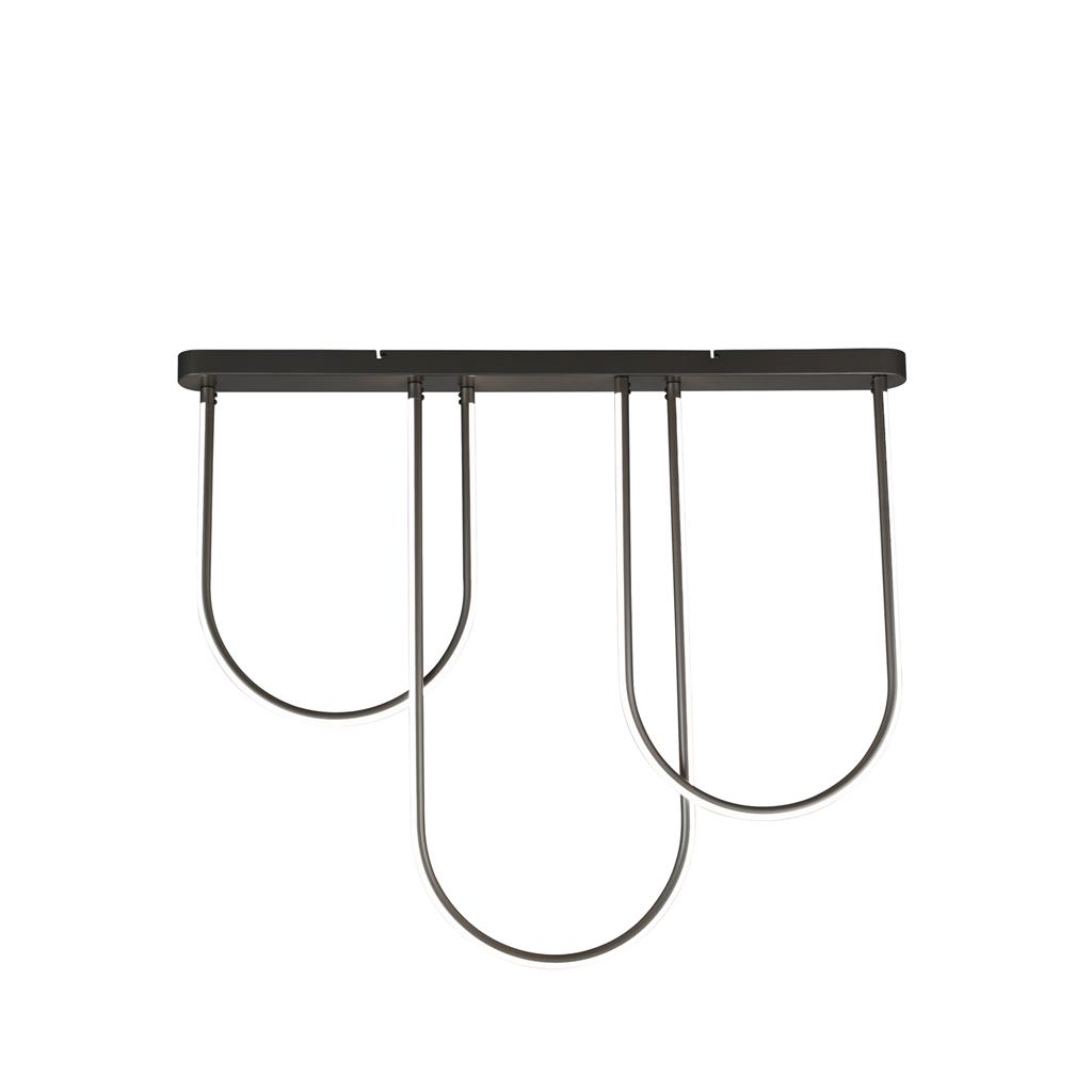 Chime 110cm Noir plafonnier De Searchlight - Chime est un plafonnier qui, avec sa forme moderne et incurvée et sa finition noir mat, attire tous les regards dans n'importe quelle pièce.