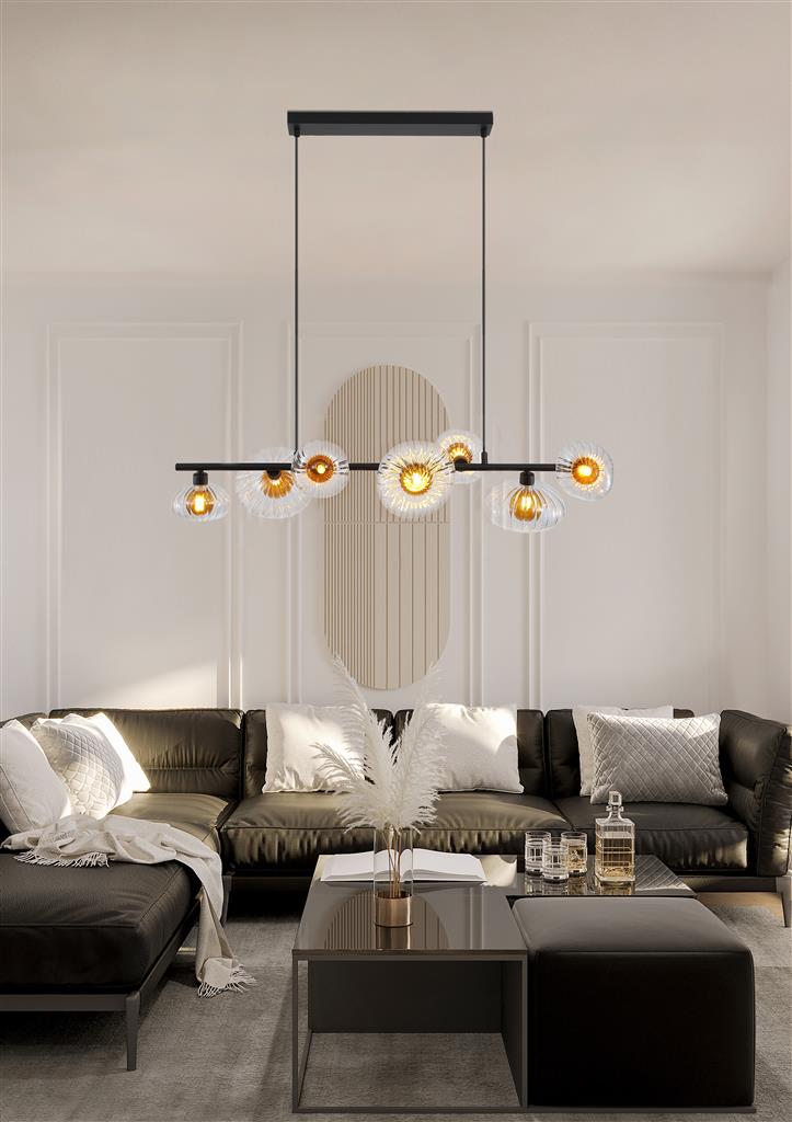 Sunbeam 90cm Transparent/noir suspension De Searchlight - La structure noire contraste avec les tons chauds et souligne le caractère moderne et singulier du luminaire.