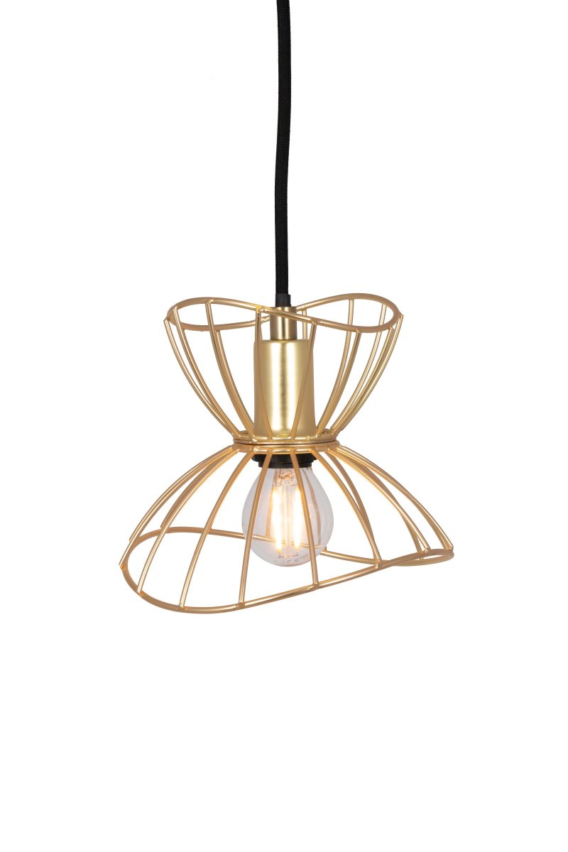 Ray Ø16 Laiton brossé suspension De Globen Lighting - Le plafonnier Ray avec son abat-jour m&eacute;tallique ondul&eacute; en noir mat est un petit luminaire discret qui, dans sa simplicit&eacute;, est aussi beau seul dans une fen&ecirc;tre que dans un groupe de plusieurs pi&egrave;ces.