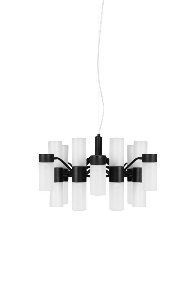 Santa Maria Ø57 Noir suspension De Globen Lighting - La lampe est fabriquée en métal laqué noir mat et dispose de 18 abat-jour en verre dépoli, qui permettent de voir de beaux points de lumière à travers le verre lorsque la lampe est allumée.