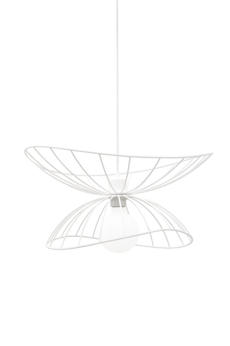 Ray Ø45 Blanc suspension De Globen Lighting - Les deux abat-jour peuvent &ecirc;tre dispos&eacute;s de diff&eacute;rentes mani&egrave;res&nbsp;: superpos&eacute;s ou encastr&eacute;s pour une suspension plus basse.