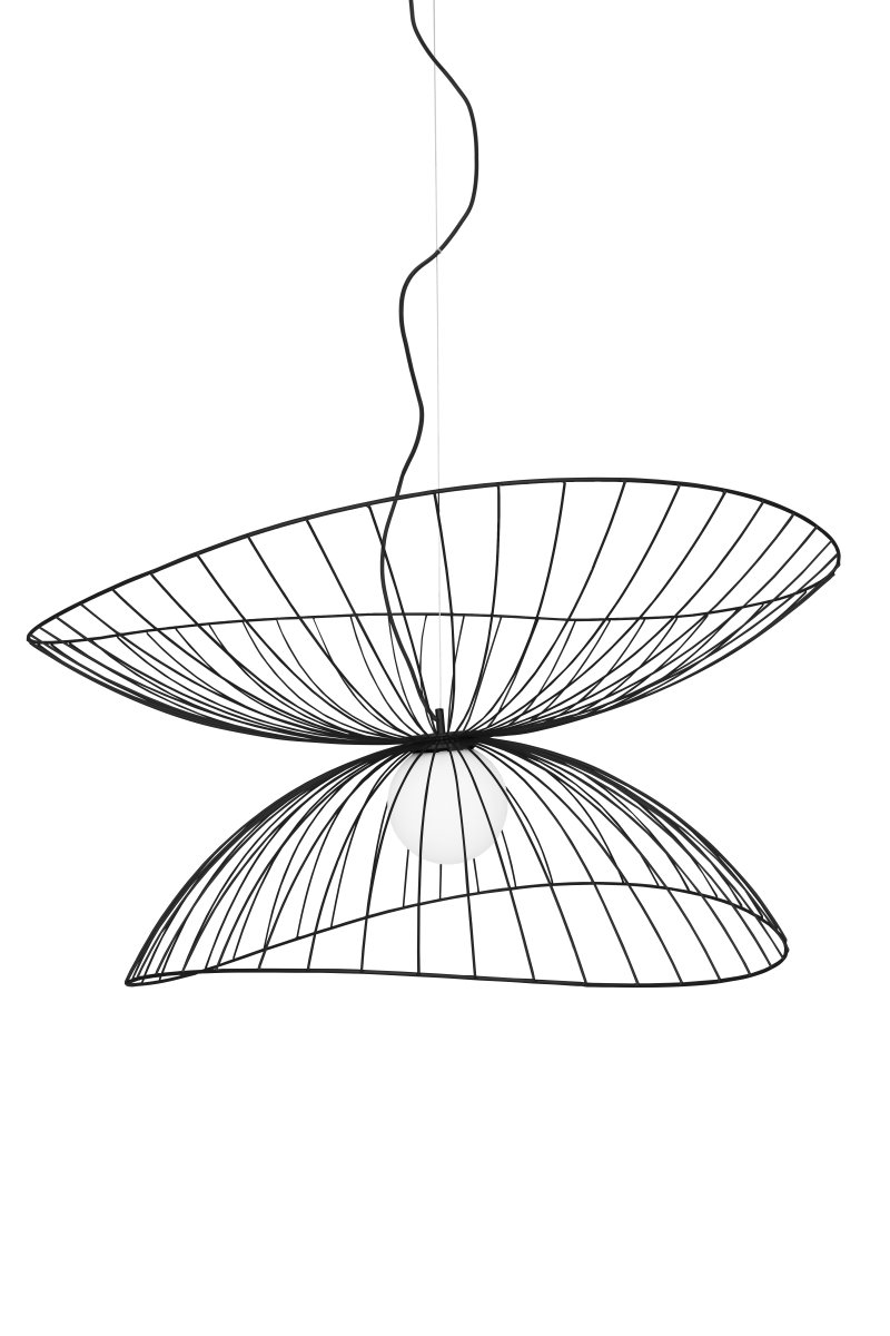 Ray Ø115 Noir suspension De Globen Lighting - Les deux abat-jour peuvent être disposés de différentes manières : superposés ou encastrés pour une suspension plus basse.