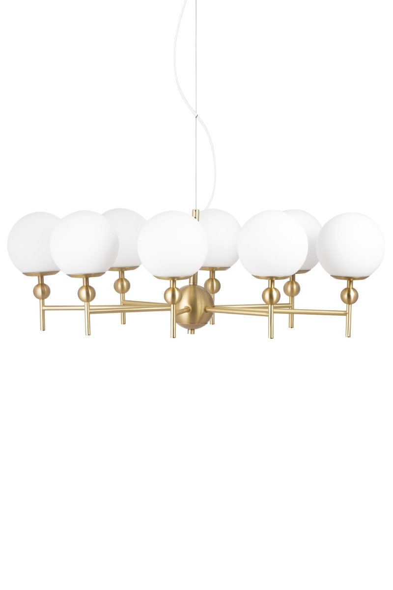 Astrid 85cm Laiton brossé suspension De Globen Lighting - Le luminaire est dot&eacute; d'un c&acirc;ble textile blanc de 120 cm de long avec fil et d'une rosace de plafond en laiton bross&eacute; assorti.